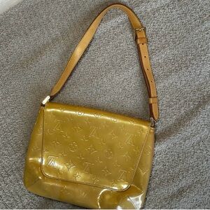 Authentic Louis Vuitton Thompson Bag